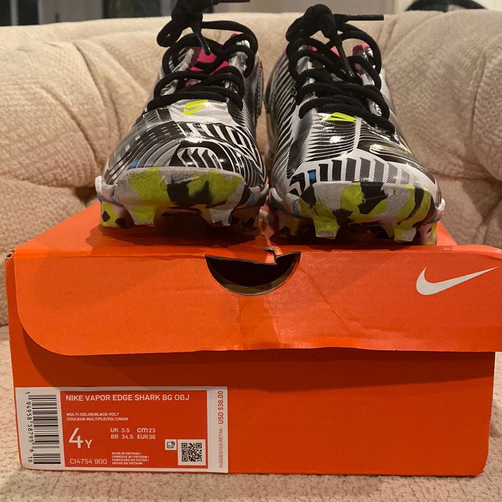 Nike Vapor Edge Shark BG OBJ football cleats